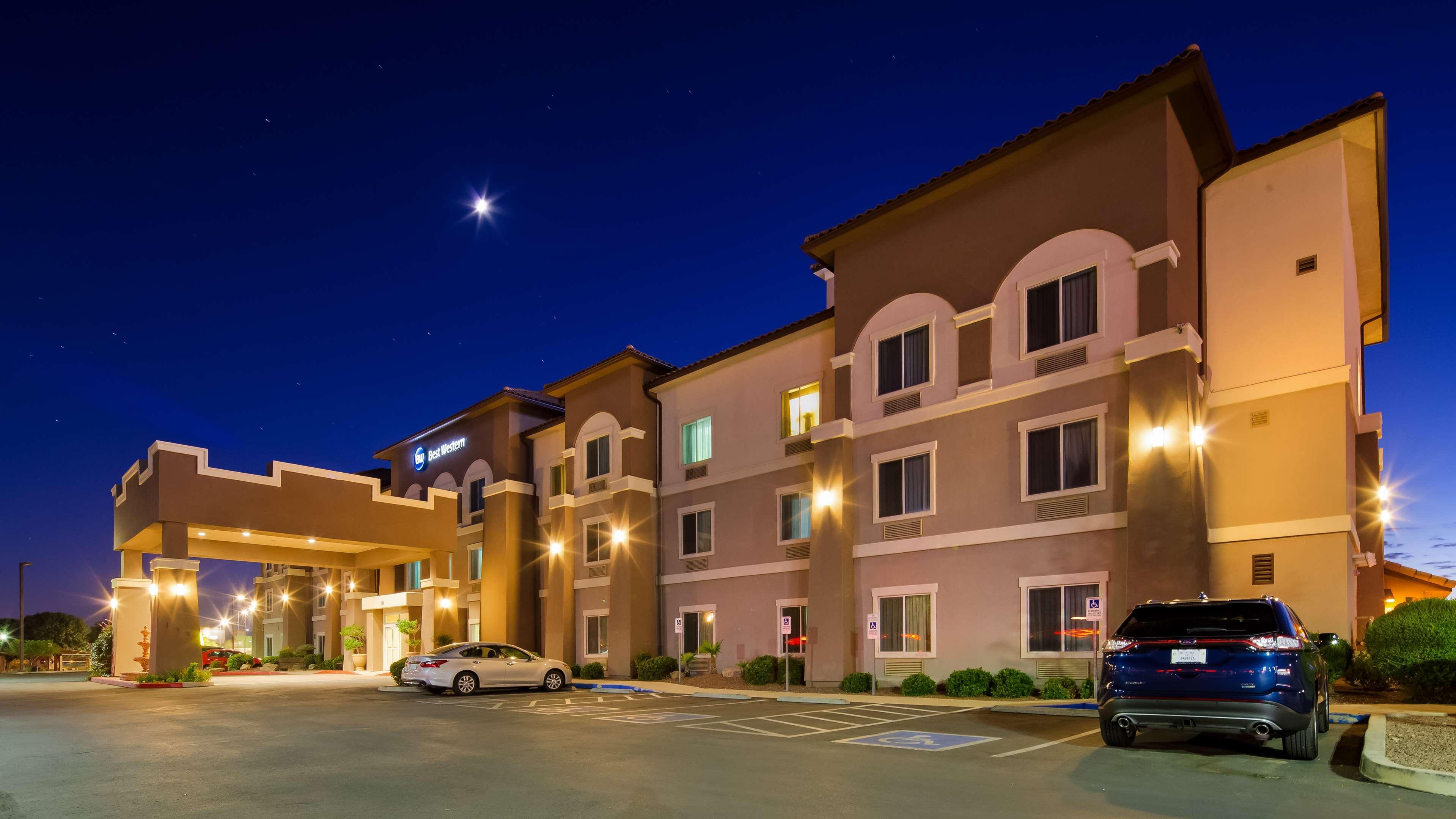 Best Western Douglas Inn & Suites Екстер'єр фото