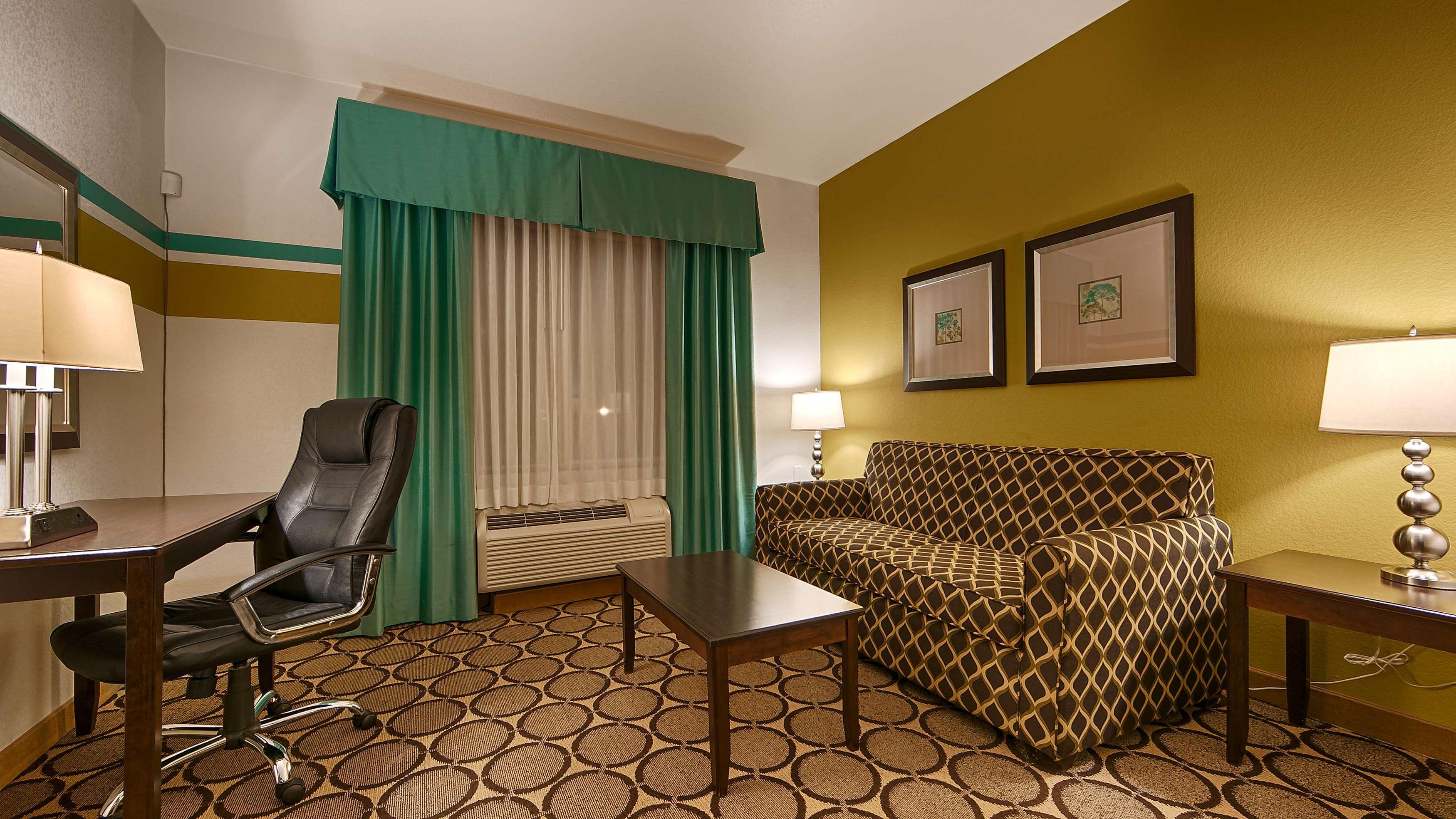 Best Western Douglas Inn & Suites Екстер'єр фото