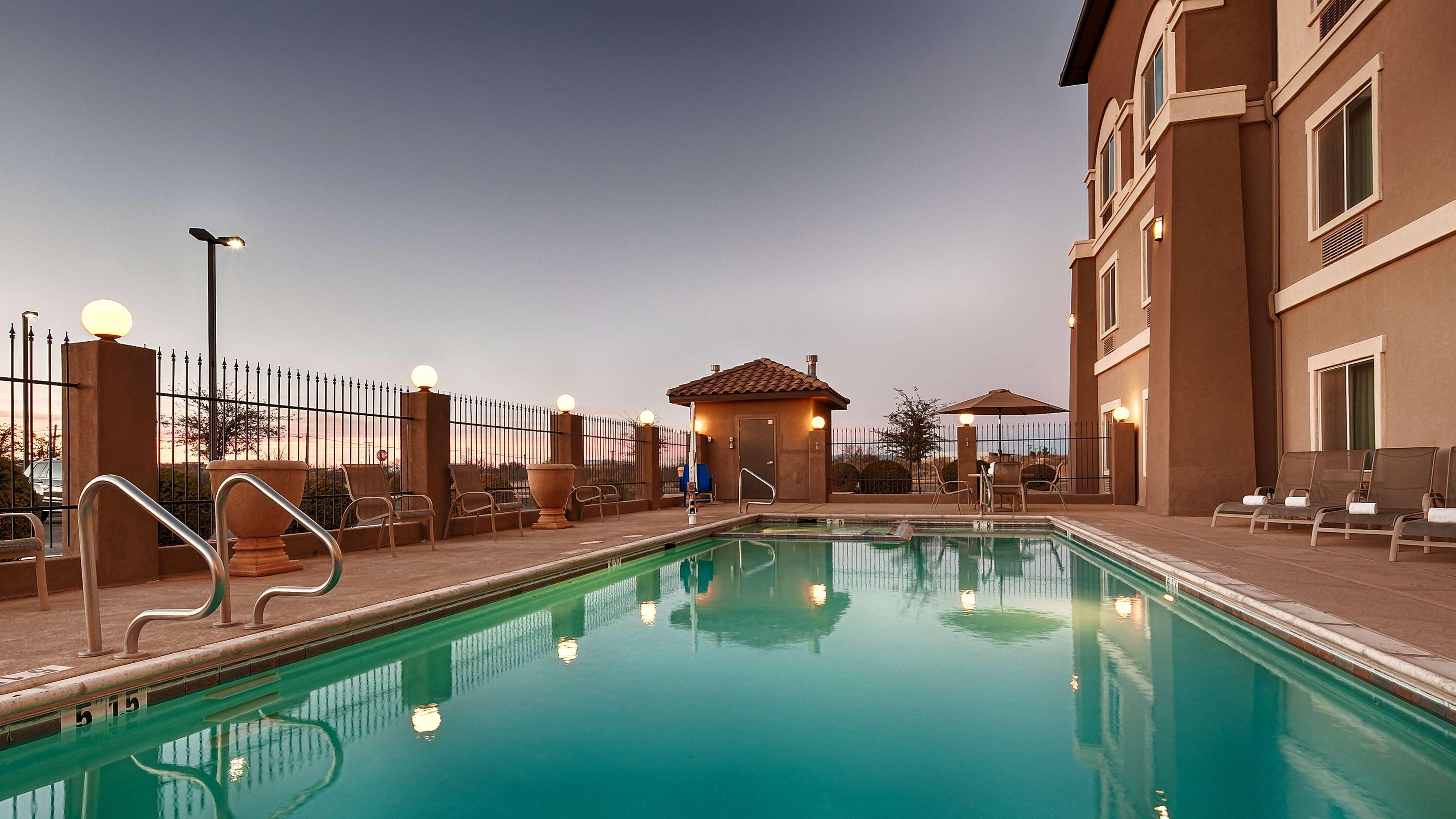 Best Western Douglas Inn & Suites Екстер'єр фото