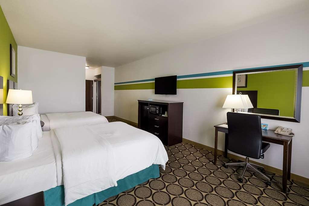 Best Western Douglas Inn & Suites Номер фото