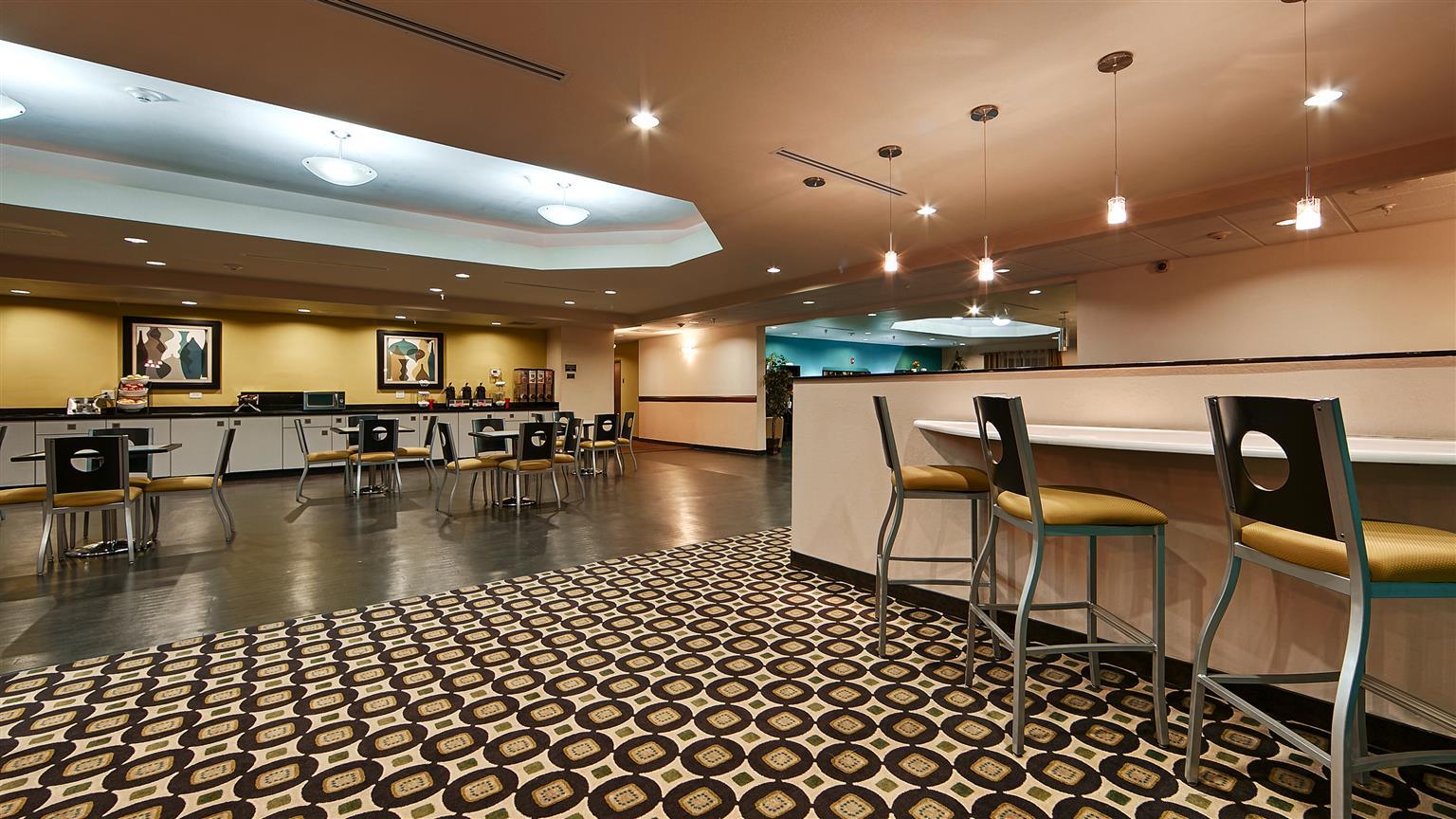 Best Western Douglas Inn & Suites Екстер'єр фото